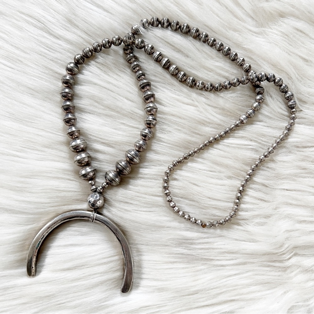 Heavy VINTAGE Southwestern Sterling Silver Naja Beaded Navajo Pearl Necklace